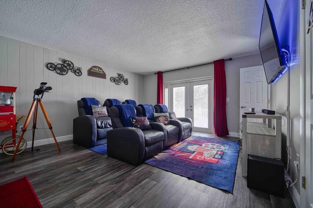 Stylish Lake Home With Huge Pool, Arcade With Ps5,And Theater Just 5 Min From Legoland Вінтер-Гавен Екстер'єр фото